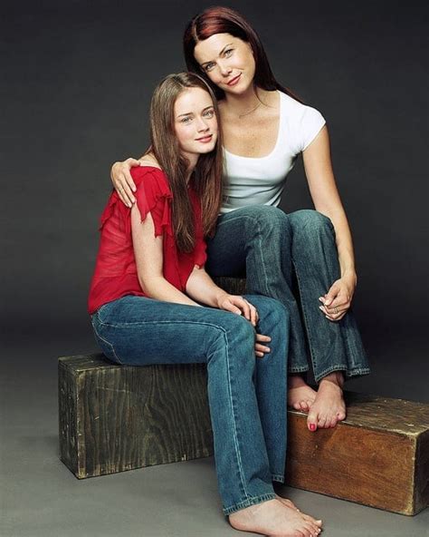 how tall is alexis bledel in feet|Gilmore Girls: The 5 Tallest (& 5 Shortest) Actors In The Cast